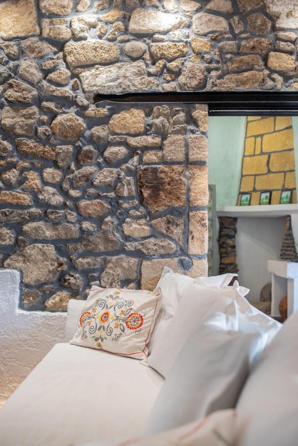 Apartment Philoxenia Traditional House