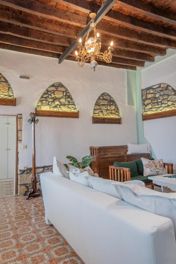 Apartment Philoxenia Traditional House *