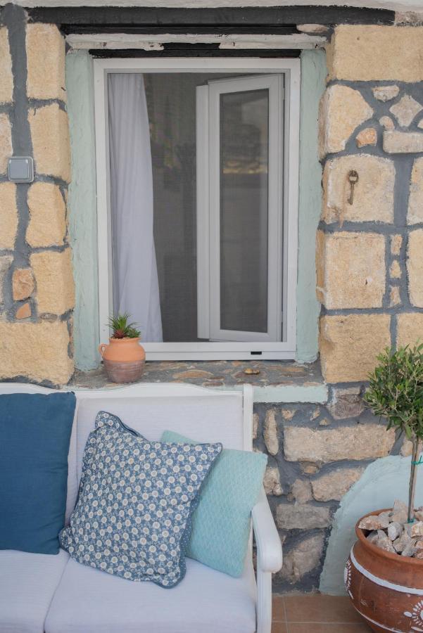 Apartment Philoxenia Traditional House