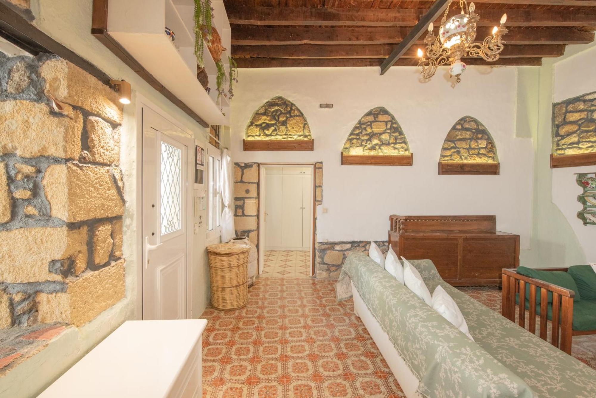 Philoxenia Traditional House * Pastida