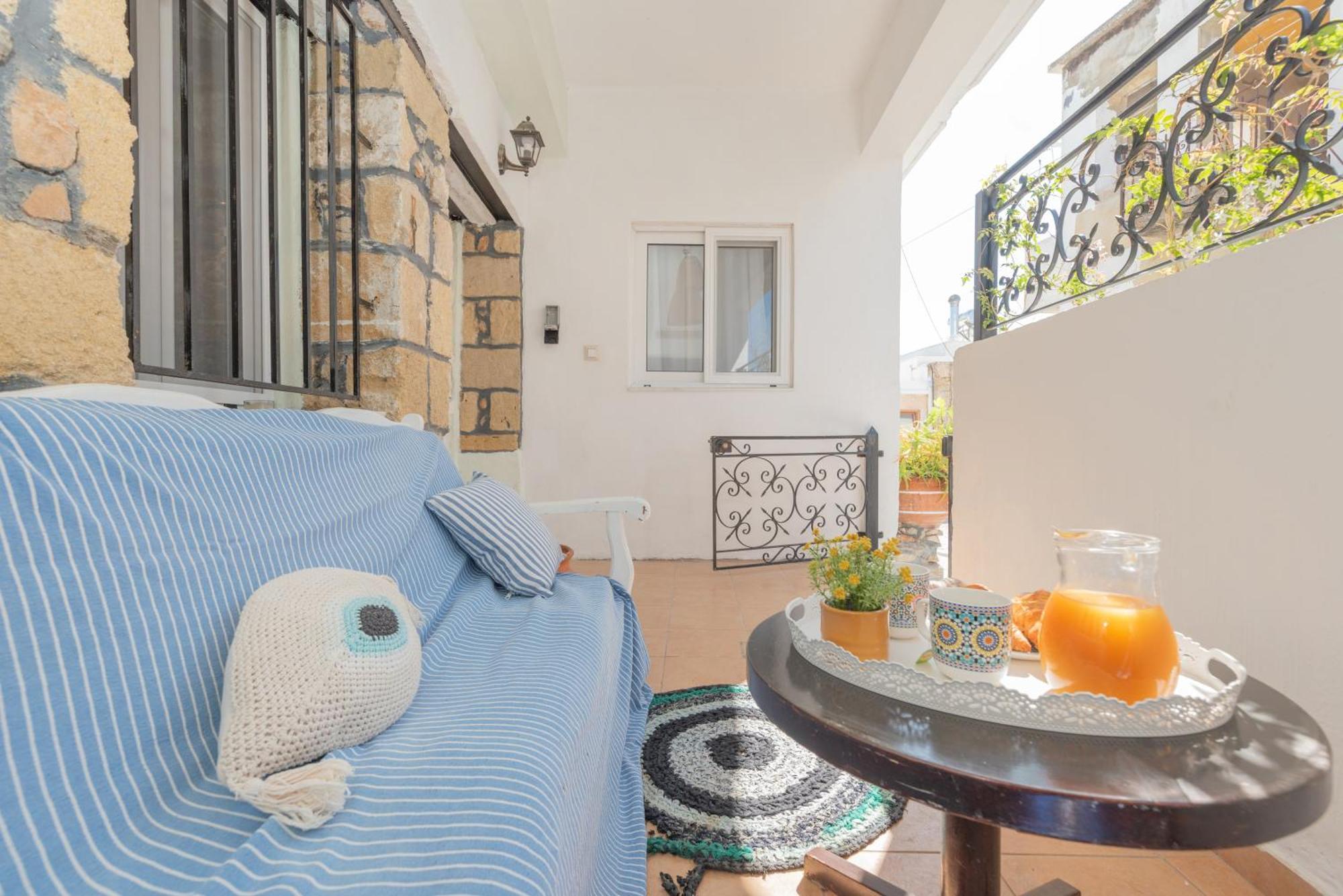 Philoxenia Traditional House Apartment Pastida